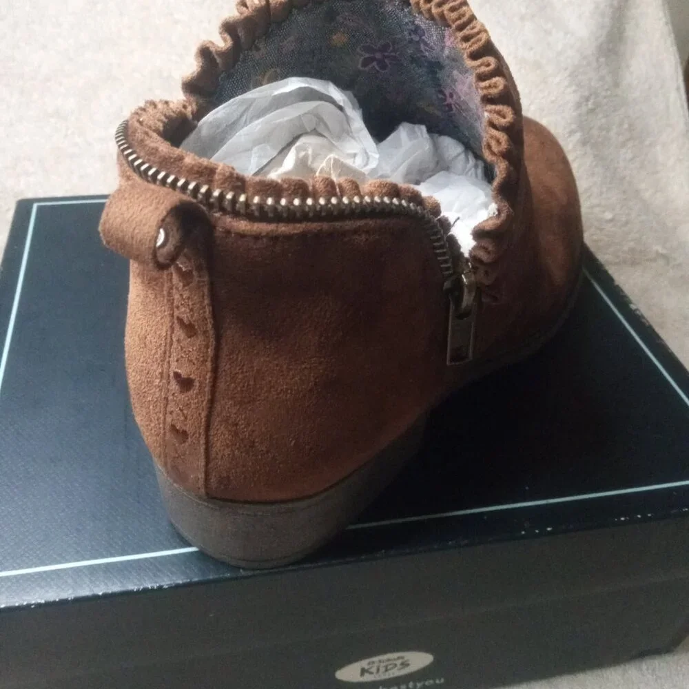 DR SCHOLLS Hayzel Boots Booties Cognac Brown Big Girls Kids Teens 5 M Faux Suede